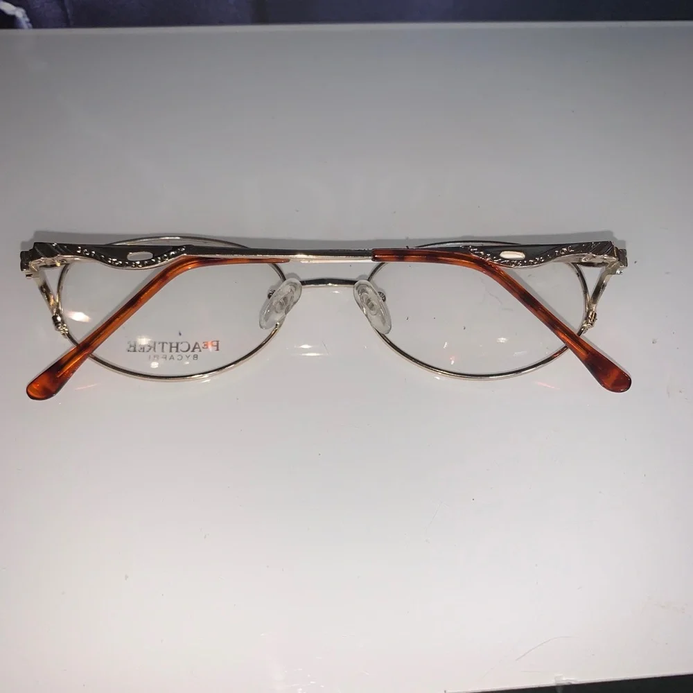Gorgeous Vintage Peachtree by‎ Capri glasses